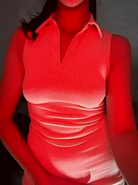 Snapshot of Miilania chatting on December 1, 2024, 6:19 pm Miilania online show from December 1, 2024, 6:19 pm