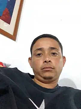 isacalejandroo online show from January 22, 2025, 1:10 am