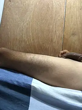 isacalejandroo online show from January 28, 2025, 5:32 am