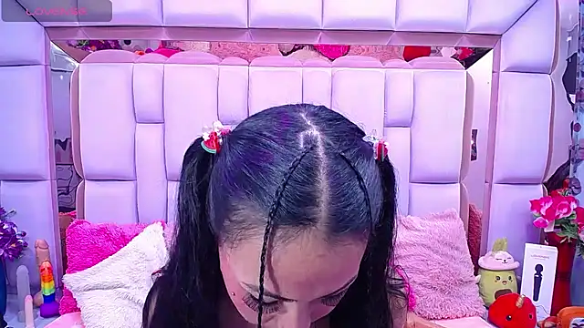 Snapshot of nathalia_pink chatting on September 12, 2025, 7:36 pm nathalia pink online show from September 12, 2025, 7:36 pm