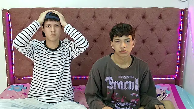 Snapshot of boys_yourparty chatting on December 16, 2024, 1:43 pm boys yourparty online show from December 16, 2024, 1:43 pm