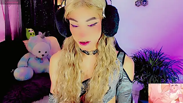 Snapshot of dollswit01 chatting on March 6, 2026, 2:57 pm dollswit01 online show from March 6, 2026, 2:57 pm