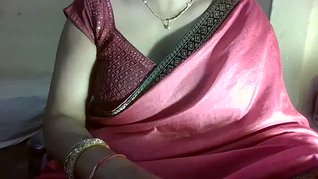 Snapshot of Lovely12streaming chatting on April 6, 2026, 8:10 pm Lovely12streaming online show from April 6, 2026, 8:10 pm