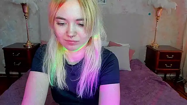 Iriska mini online show from September 20, 2025, 7:20 am