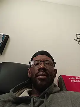 Snapshot of Txdarkmeat74 chatting on June 12, 2026, 1:21 pm Txdarkmeat74 online show from June 12, 2026, 1:21 pm