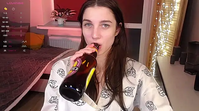 Abigail Wills online show from February 12, 2025, 12:27 am