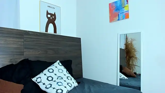 AnnieSofiia online show from February 10, 2025, 8:21 pm