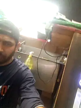 Snapshot of Alsaud1106 chatting on December 13, 2025, 9:31 pm Alsaud1106 online show from December 13, 2025, 9:31 pm