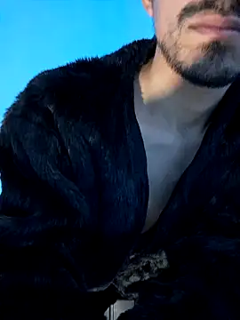 Snapshot of charlesss19 chatting on March 20, 2025, 3:45 am charlesss19 online show from March 20, 2025, 3:45 am