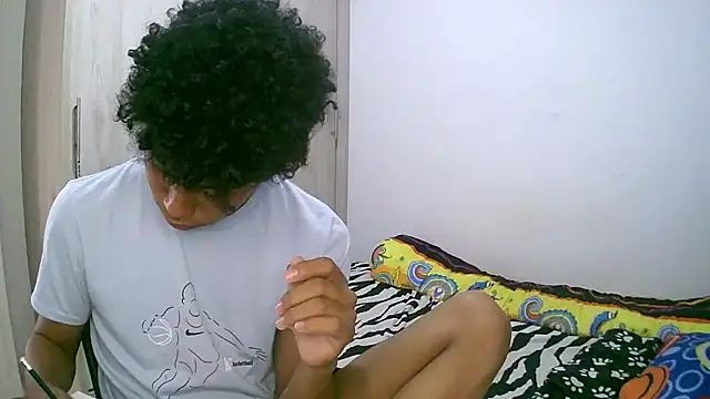 Snapshot of sexy_diamante_ chatting on October 26, 2025, 6:03 pm sexy diamante  online show from October 26, 2025, 6:03 pm