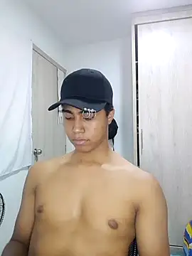 sexy diamante  online show from February 12, 2026, 6:14 pm