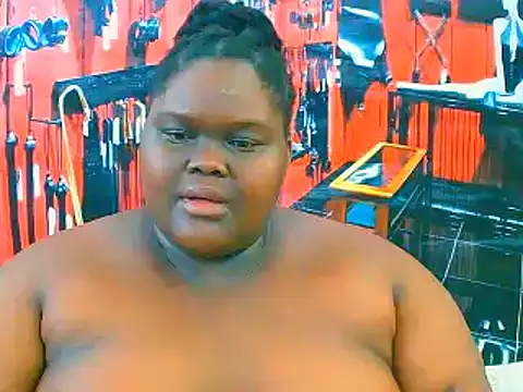 EbonyHotBuns online show from November 12, 2025, 7:46 pm