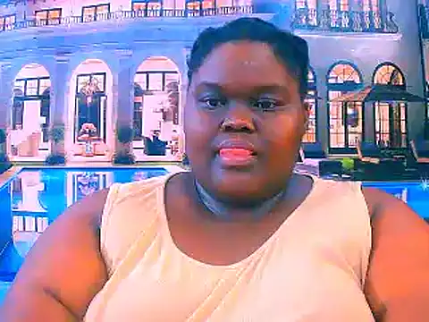 Snapshot of EbonyHotBuns chatting on July 1, 2026, 11:15 pm EbonyHotBuns online show from July 1, 2026, 11:15 pm