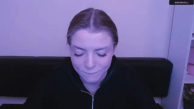 MissOliviaa  online show from December 30, 2024, 7:37 am