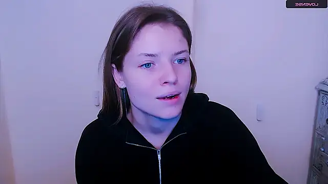 MissOliviaa  online show from February 1, 2025, 12:37 pm