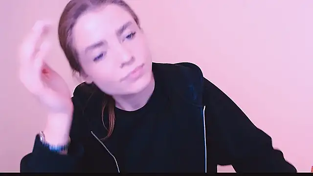 MissOliviaa  online show from February 10, 2025, 11:25 am