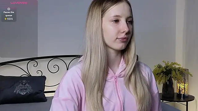 KarnetJ online show from February 8, 2026, 2:53 pm