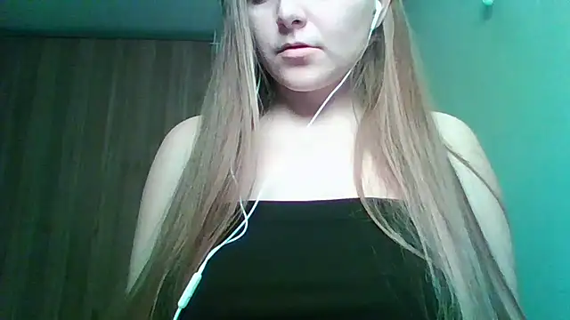 Evasapples online show from February 28, 2026, 10:33 pm