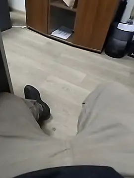 Alex444400 online show from April 3, 2026, 8:07 pm