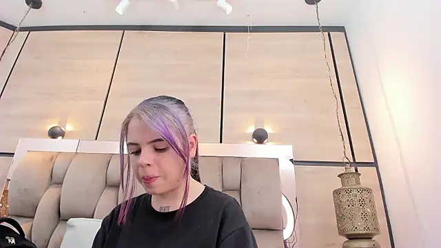 dorothy vegga online show from March 3, 2026, 3:23 am