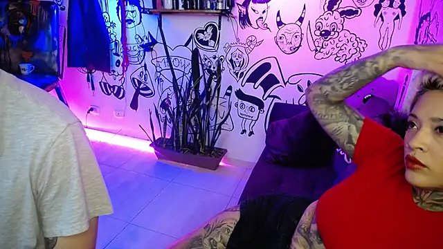 Snapshot of tatouagendecouple chatting on December 8, 2024, 10:57 pm tatouagendecouple online show from December 8, 2024, 10:57 pm