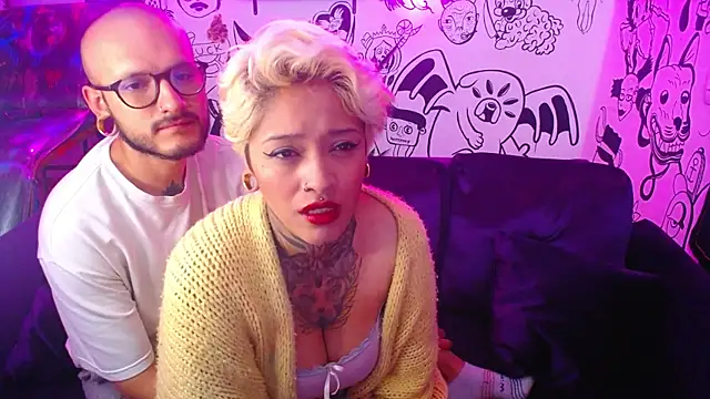 Snapshot of tatouagendecouple chatting on February 7, 2025, 10:19 am tatouagendecouple online show from February 7, 2025, 10:19 am