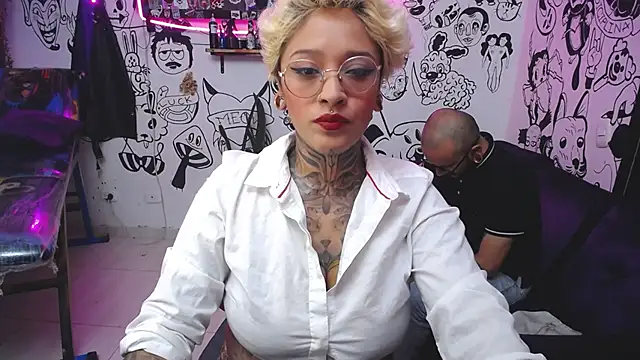 Snapshot of tatouagendecouple chatting on February 7, 2025, 10:30 pm tatouagendecouple online show from February 7, 2025, 10:30 pm