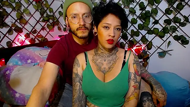 Snapshot of tatouagendecouple chatting on March 20, 2025, 3:34 am tatouagendecouple online show from March 20, 2025, 3:34 am
