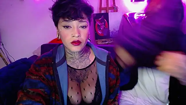 Snapshot of tatouagendecouple chatting on September 10, 2025, 4:01 am tatouagendecouple online show from September 10, 2025, 4:01 am