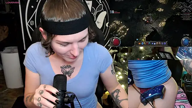 BrandiWRLD 999 online show from January 2, 2025, 5:14 am