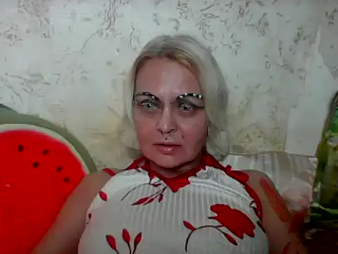 Snapshot of Gardener_of_Illusions chatting on June 2, 2026, 3:52 am Gardener of Illusions online show from June 2, 2026, 3:52 am