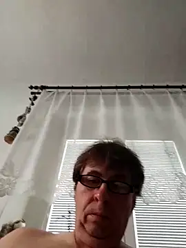 Snapshot of Lisak951 chatting on June 2, 2026, 1:13 pm Lisak951 online show from June 2, 2026, 1:13 pm
