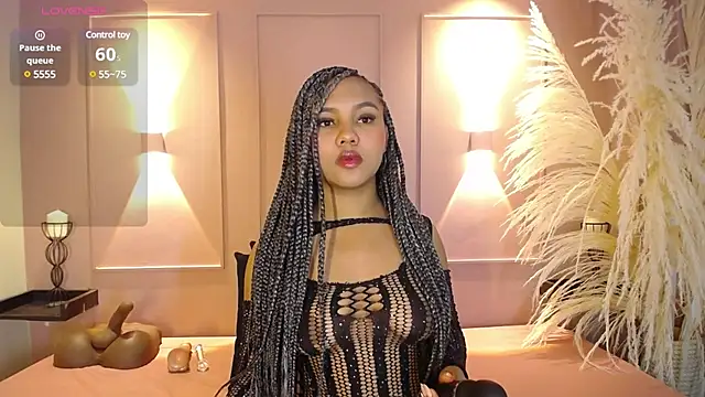 Snapshot of HAYLANISMITH chatting on January 13, 2025, 12:13 pm HAYLANISMITH online show from January 13, 2025, 12:13 pm