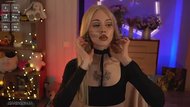 ManiFreyja online show from April 24, 2026, 8:00 pm