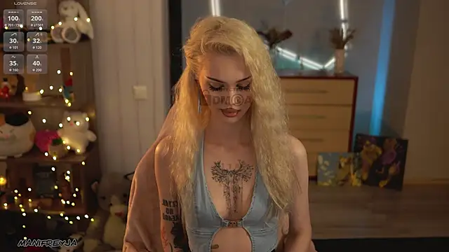 Snapshot of ManiFreyja chatting on June 3, 2026, 7:08 pm ManiFreyja online show from June 3, 2026, 7:08 pm