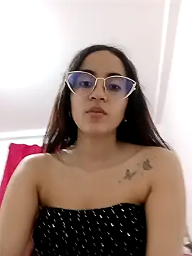 Mia Fischer online show from March 6, 2025, 1:37 am