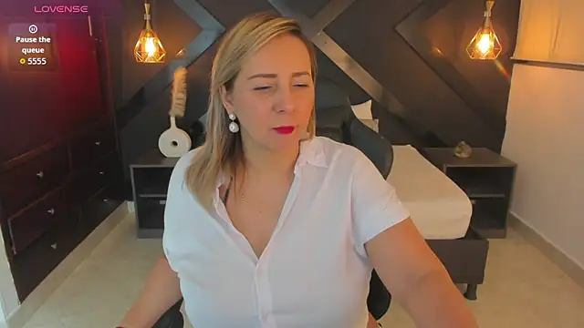 andre soto  online show from April 15, 2026, 1:45 am