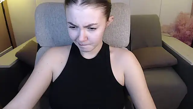 Ritaneer online show from March 12, 2025, 12:04 pm