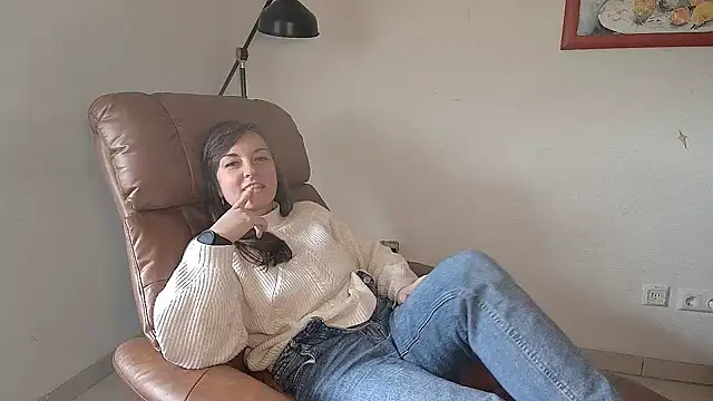 Snapshot of stunning_Rosi chatting on January 24, 2025, 11:26 am stunning Rosi online show from January 24, 2025, 11:26 am