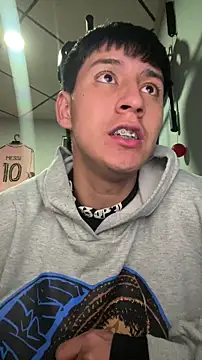 Stiven 017 online show from February 5, 2026, 2:16 am