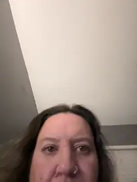 Snapshot of hottmessjess23 chatting on March 4, 2026, 4:18 am hottmessjess23 online show from March 4, 2026, 4:18 am