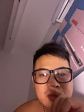 lixiaoshuai8 online show from October 9, 2025, 6:55 am