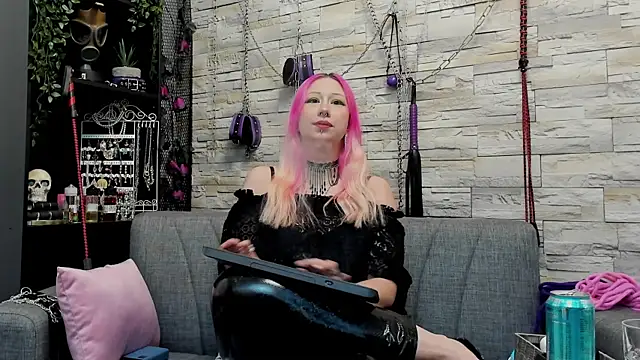 CruelMistress online show from December 24, 2024, 12:44 am