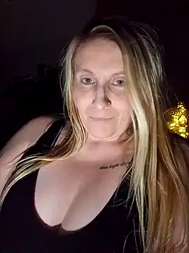 Snapshot of Northern_Tease chatting on January 19, 2025, 10:06 pm Northern Tease online show from January 19, 2025, 10:06 pm