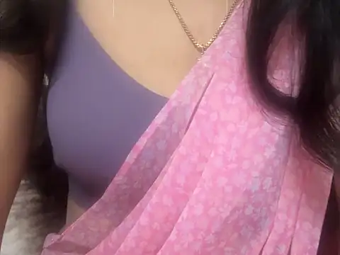 Snapshot of _FluffyHxney_ chatting on December 24, 2024, 9:00 pm FluffyHxney online show from December 24, 2024, 9:00 pm