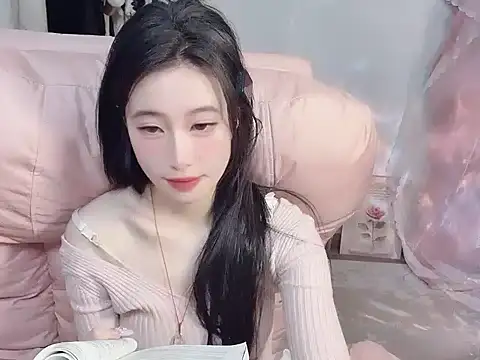 JennieKim RoseannePark online show from January 22, 2025, 4:55 pm