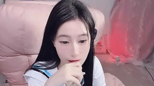 JennieKim RoseannePark online show from January 24, 2025, 5:32 pm