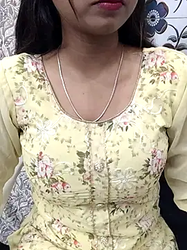 Snapshot of Ishaani_0 chatting on March 15, 2025, 3:37 pm Ishaani 0 online show from March 15, 2025, 3:37 pm