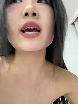 Snapshot of xyebobs chatting on January 1, 2025, 3:46 pm xyebobs online show from January 1, 2025, 3:46 pm