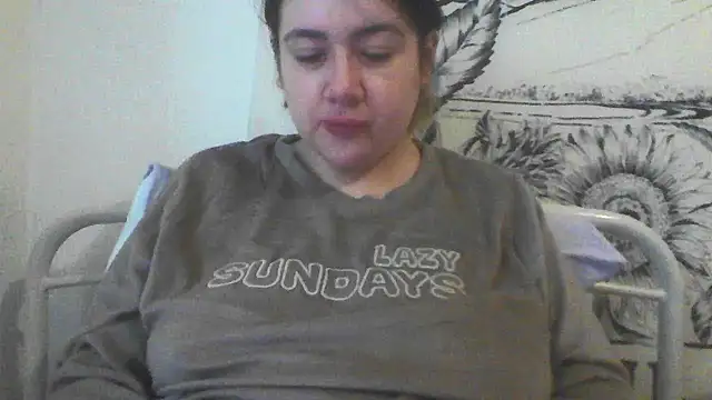 CamilaCherryX online show from November 3, 2025, 1:56 pm